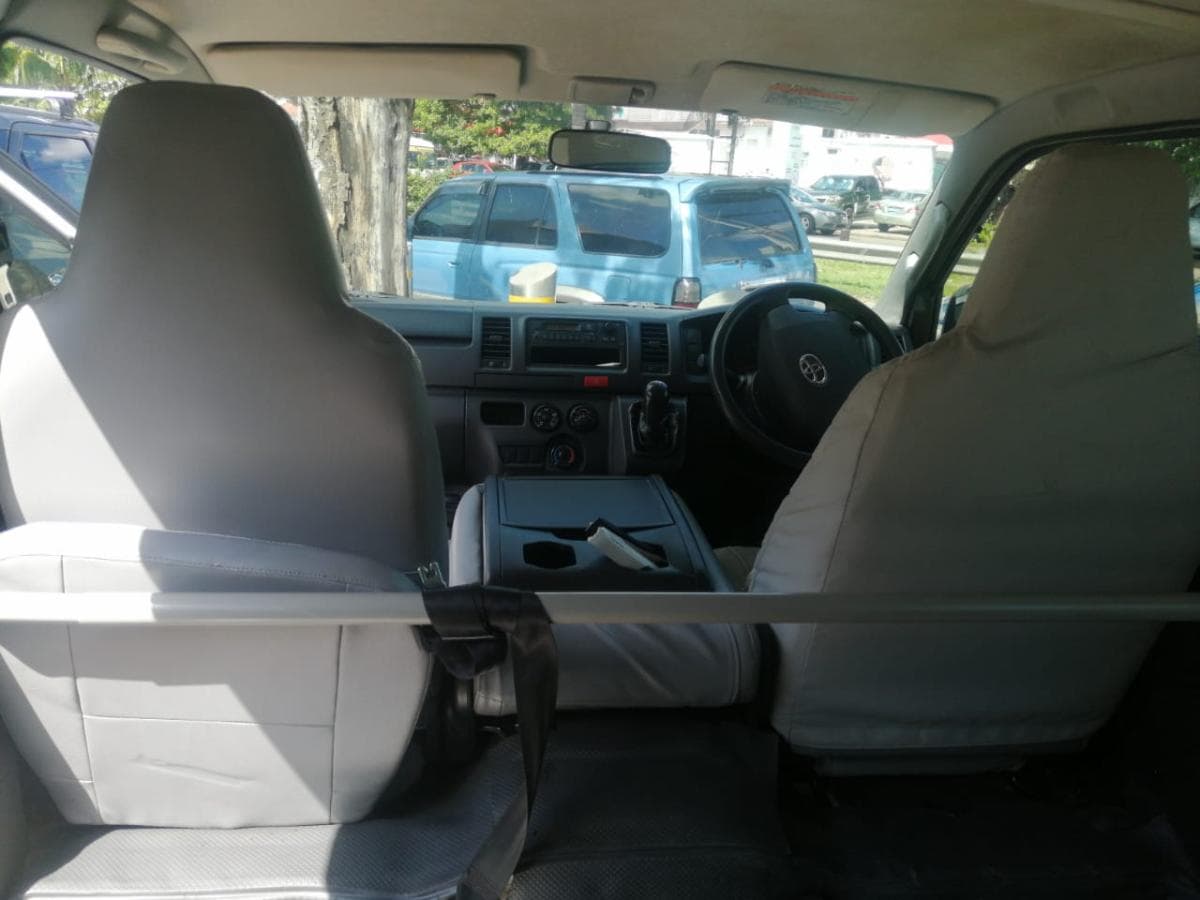 Toyota Hiace · — imagem 6