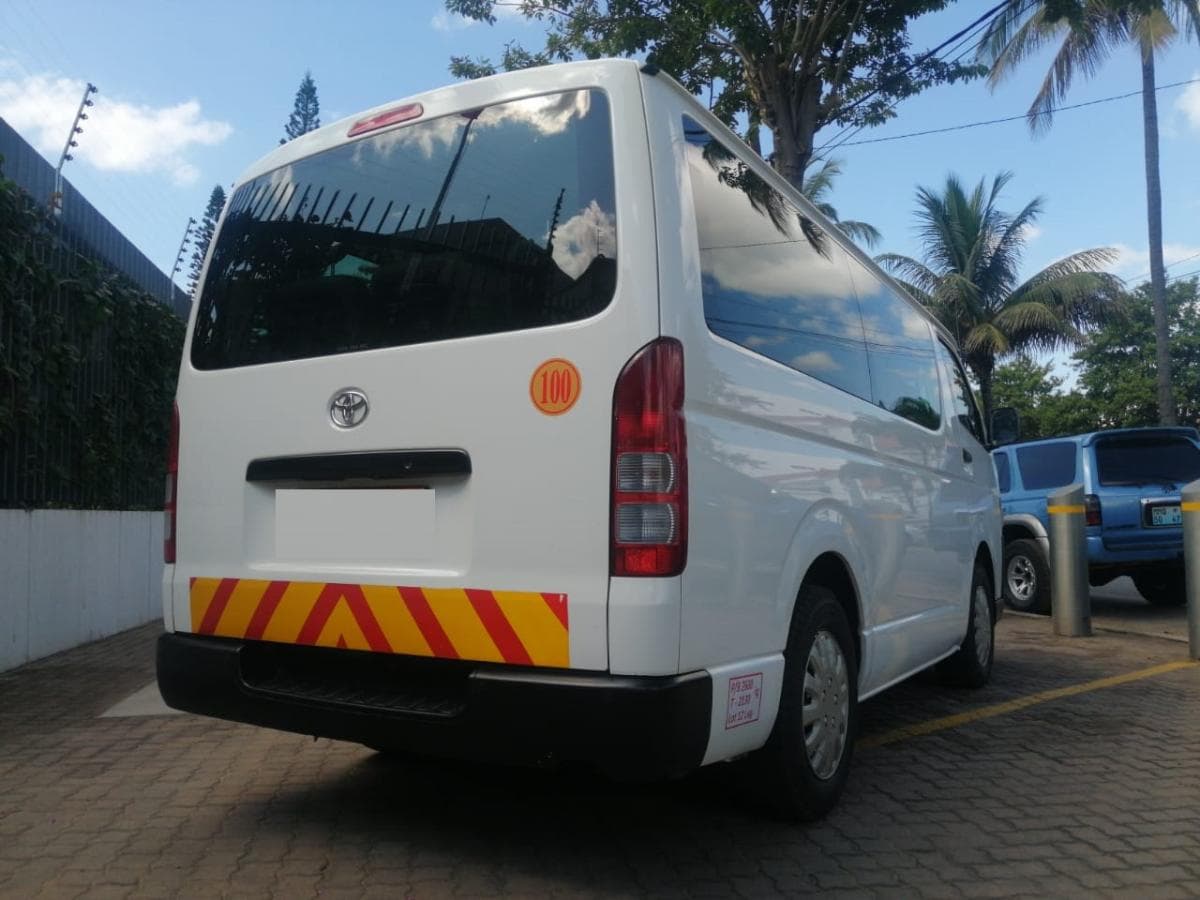 Toyota Hiace · — imagem 13