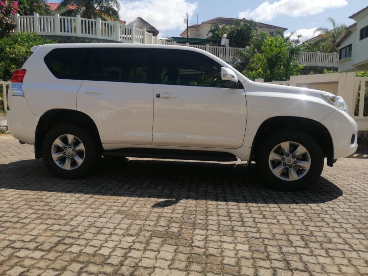Toyota LandCruiser Prado · — imagen 7