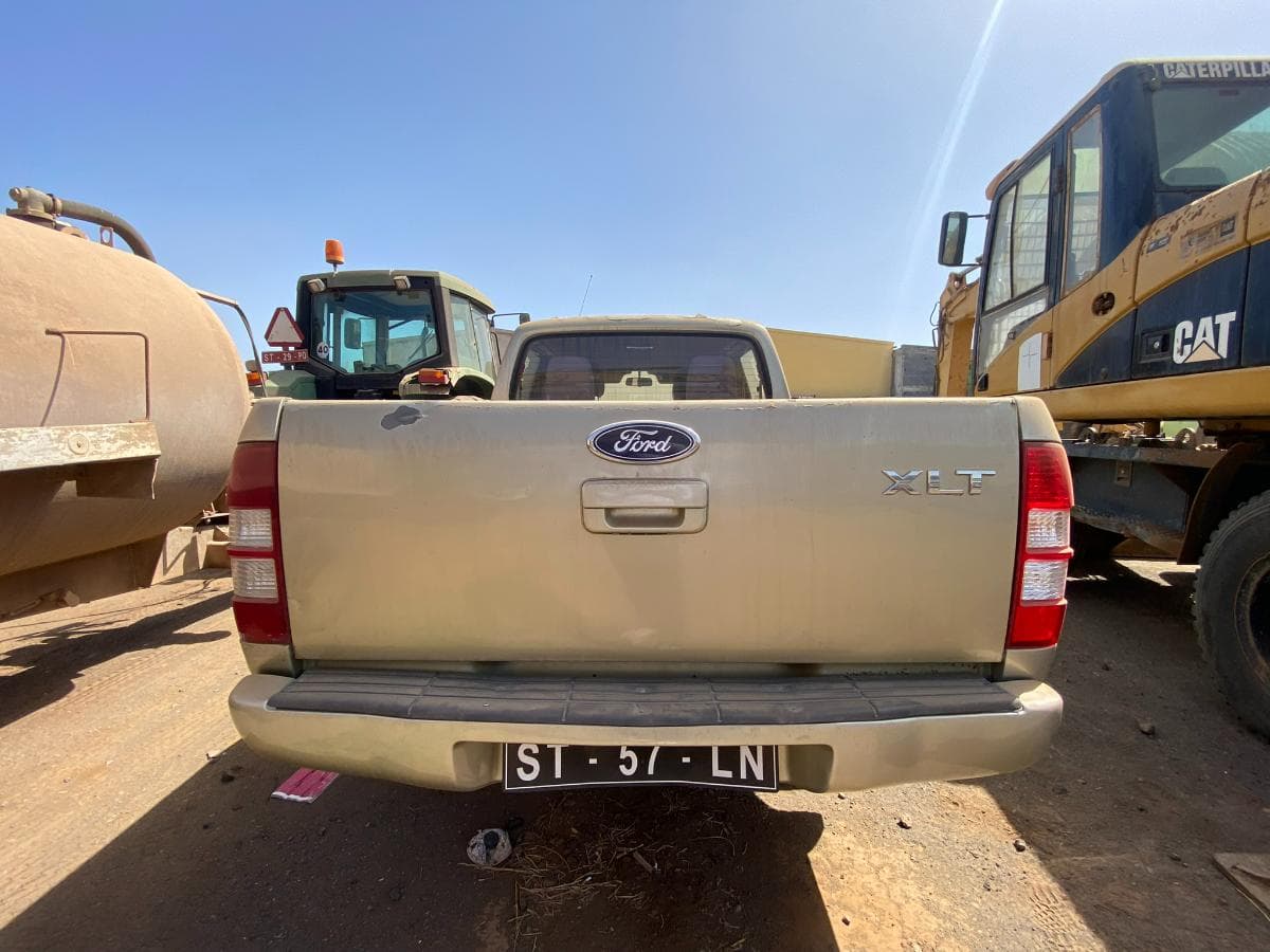 FORD RANGER · — imagen 4