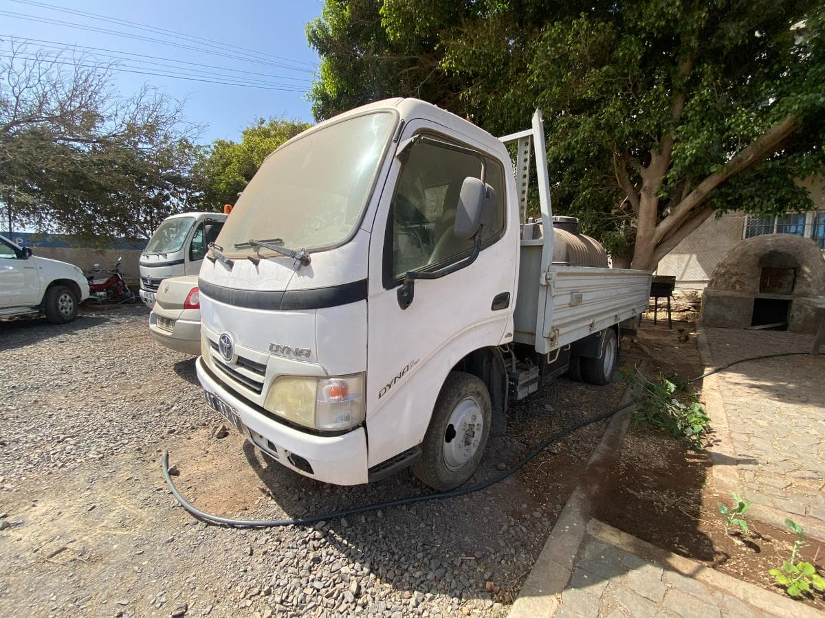 TOYOTA DYNA — imagen 7
