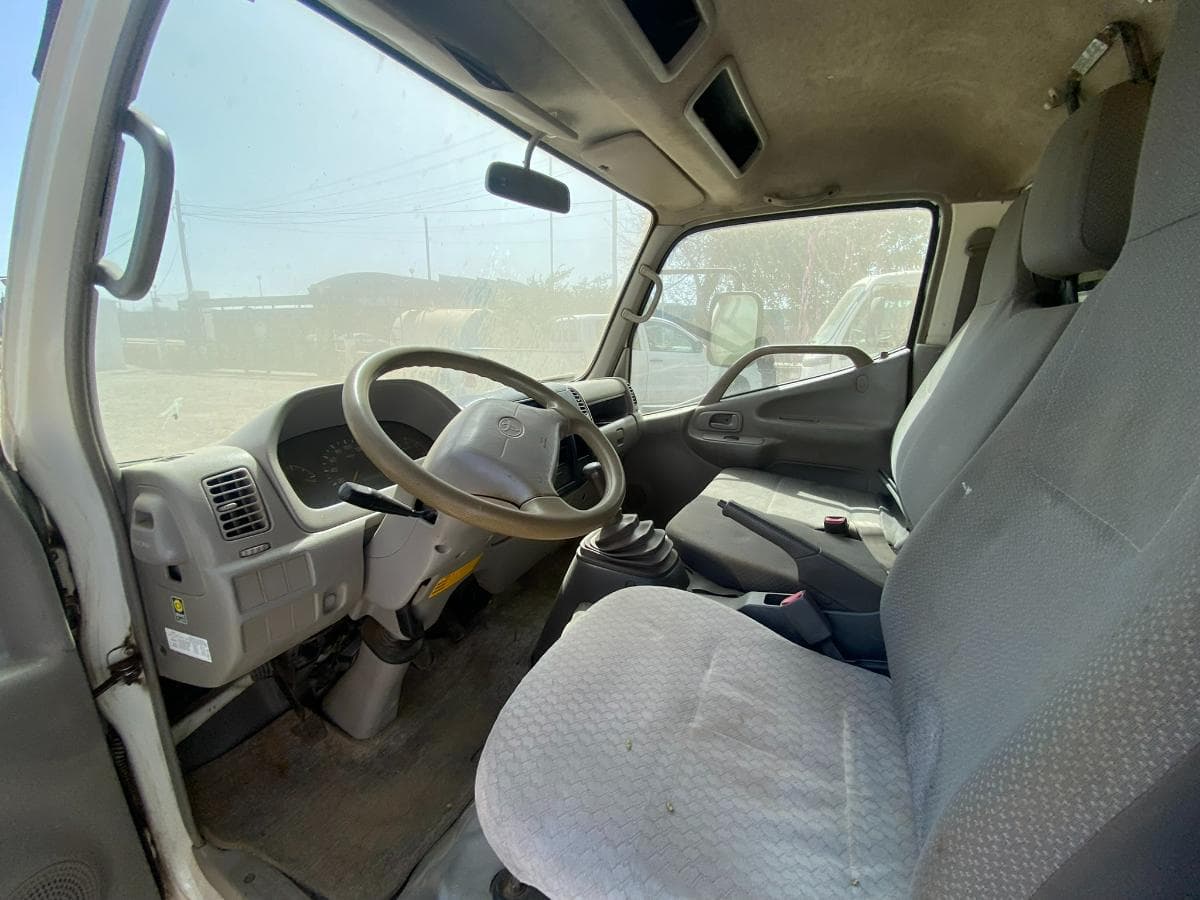 TOYOTA DYNA — imagen 10