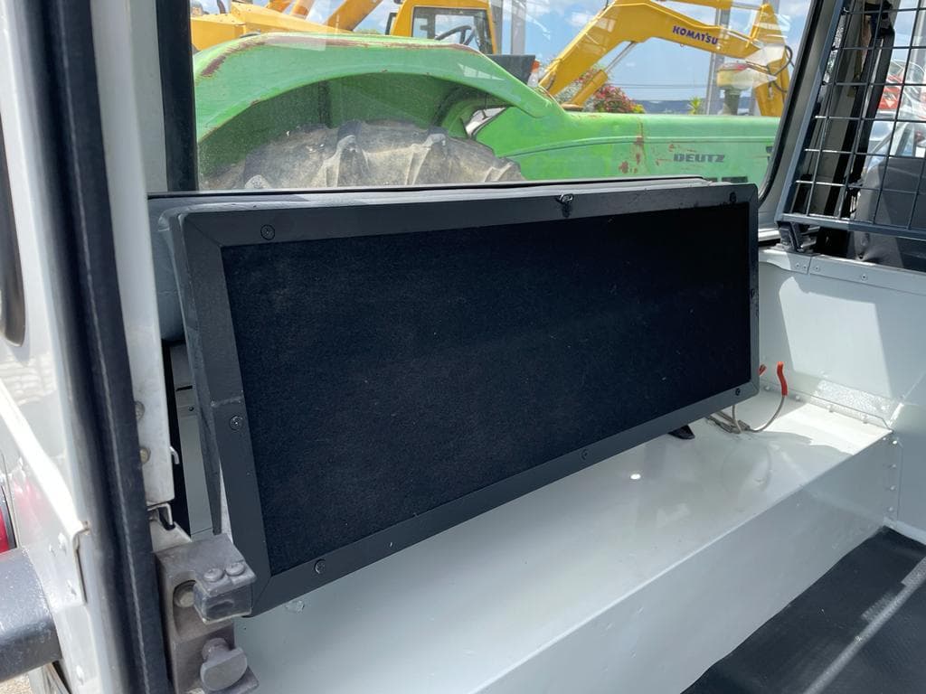 Land Rover Defender TD5 90HT · Ano 2001 — imagem 29
