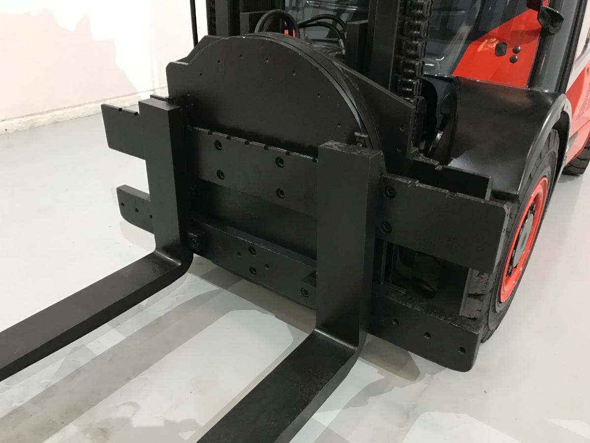 Empilhador Linde H45 4500KG · Ano 2015 · Pinça Giratória — imagem 7