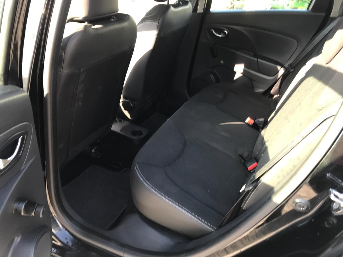 Renault Clio 1.5 DCI · Ano 2014   87-OR-60 · Paredes — imagen 20