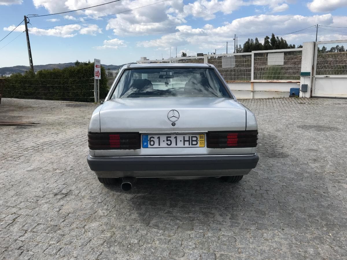 Mercedes-Benz 190E · Ano 1988 — imagem 7