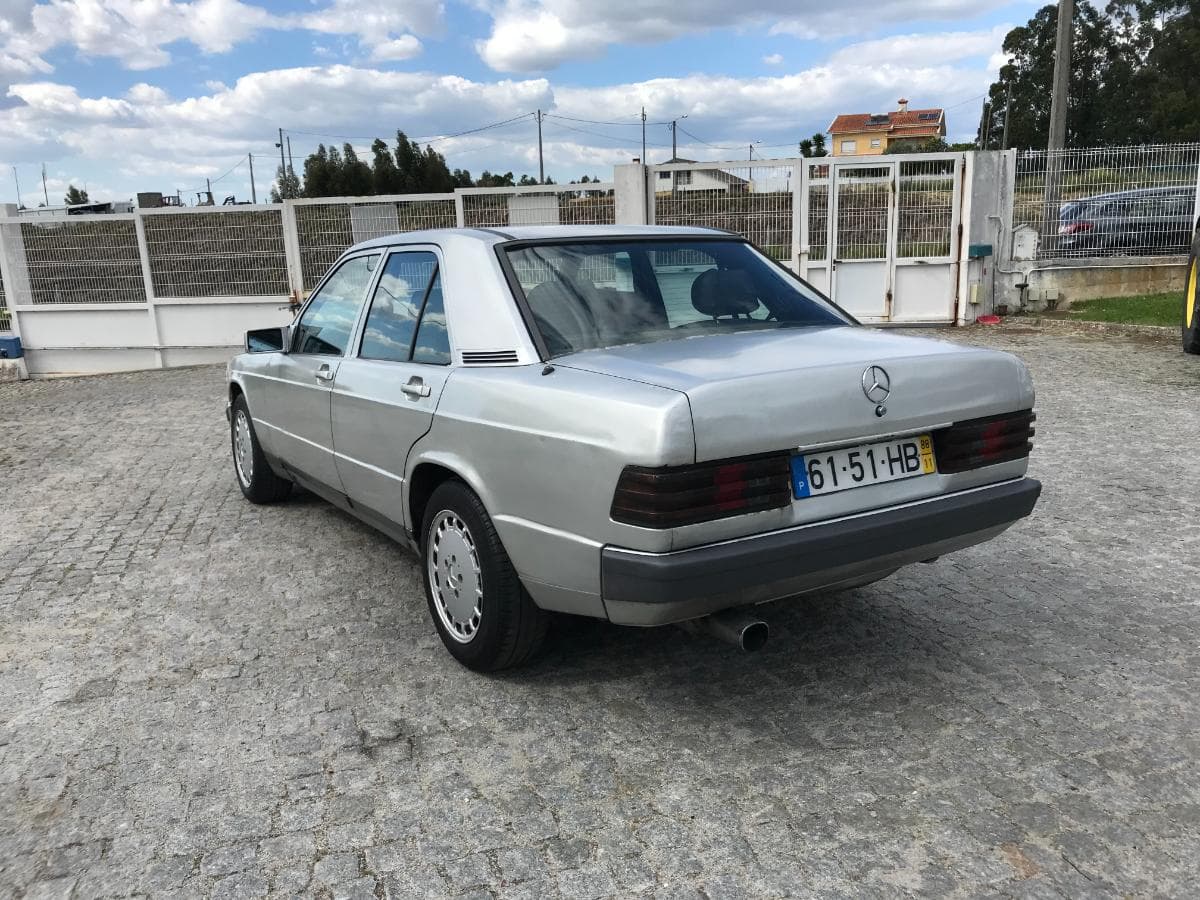 Mercedes-Benz 190E · Ano 1988 — imagem 10