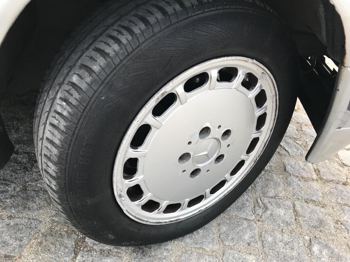 Mercedes-Benz 190E · Ano 1988 — imagem 18