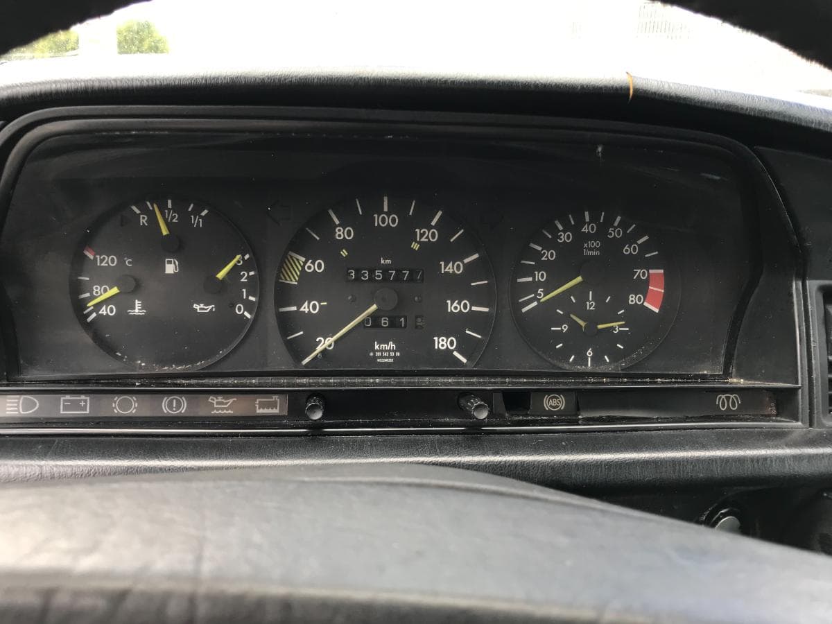 Mercedes-Benz 190E · Ano 1988 — imagem 22