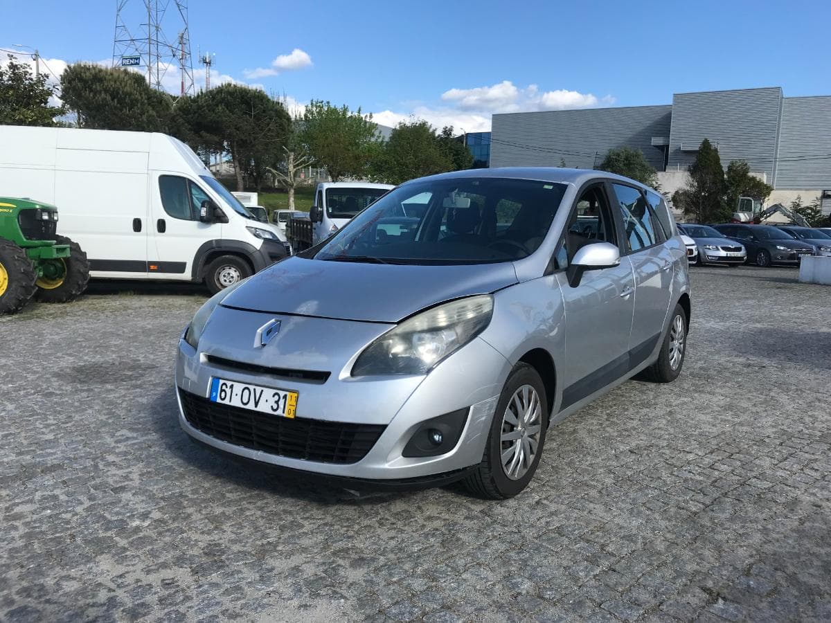 Renault Mégane Scénic 1.5 DCI · Ano 2011 — image 5