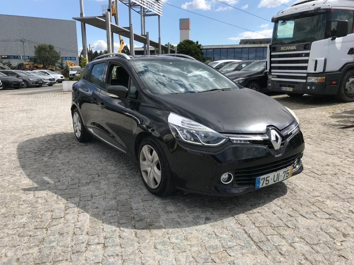 Renault Clio 1.5 DCI · Ano 2014 — imagem 1