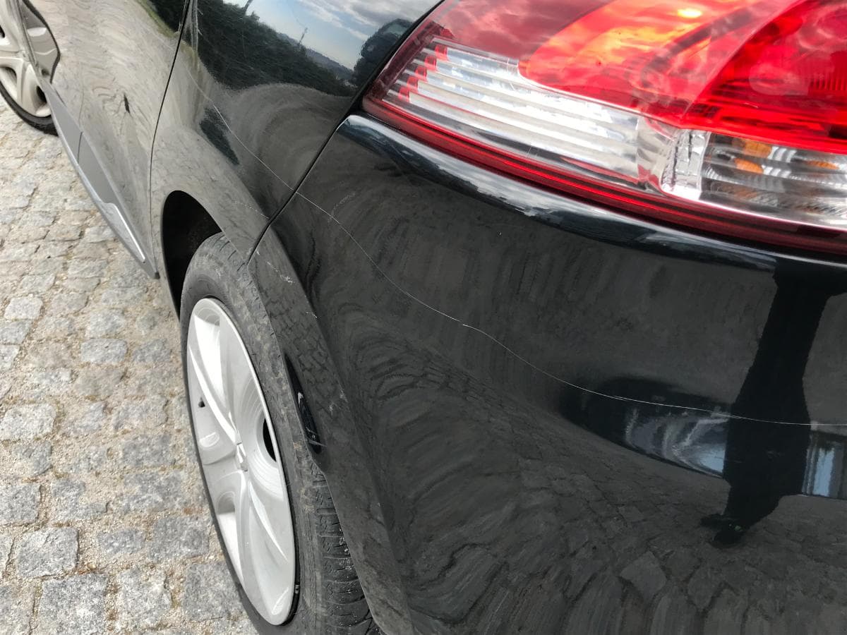 Renault Clio 1.5 DCI · Ano 2014 — imagem 15