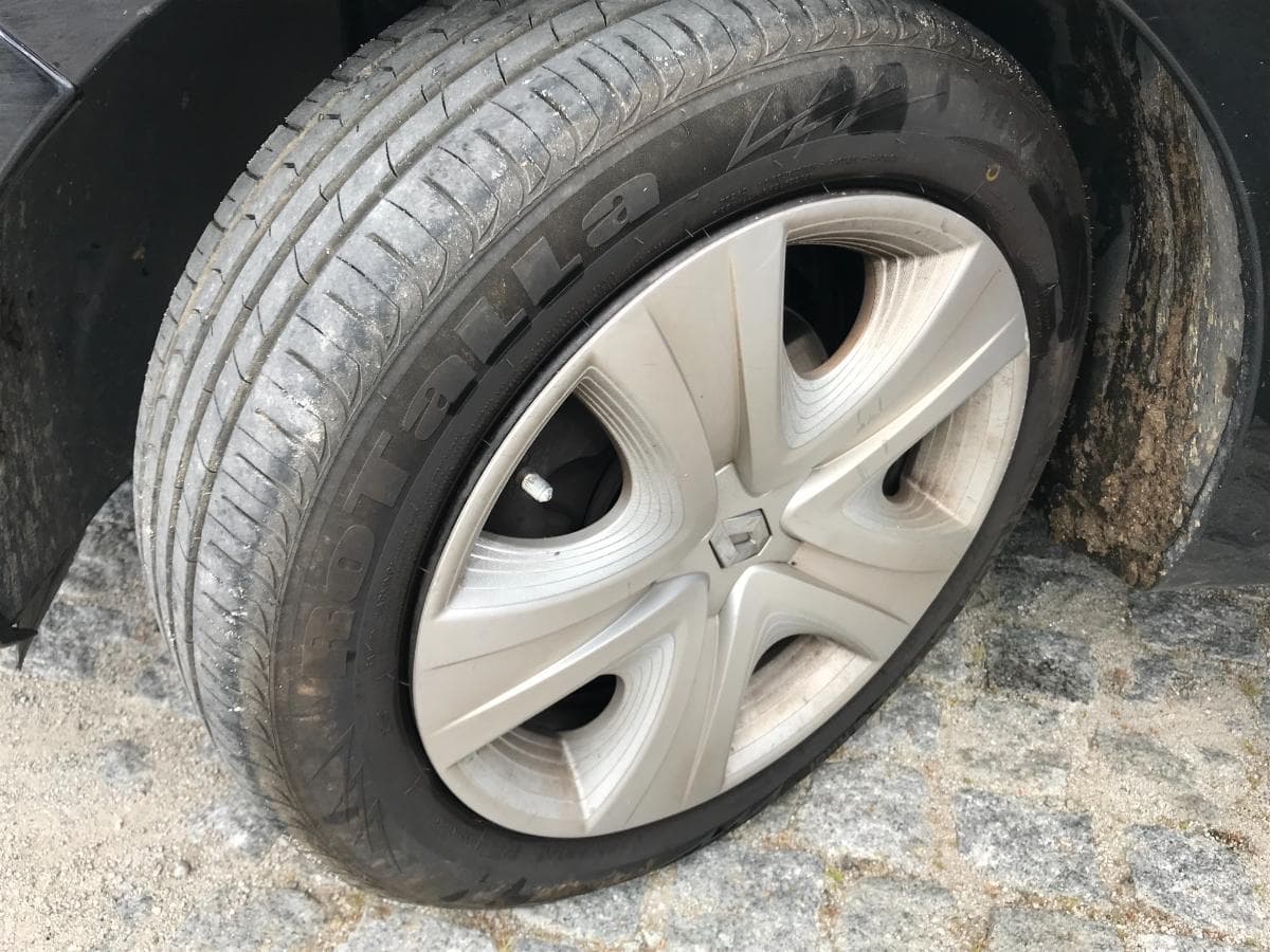 Renault Clio 1.5 DCI · Ano 2014 — imagem 18