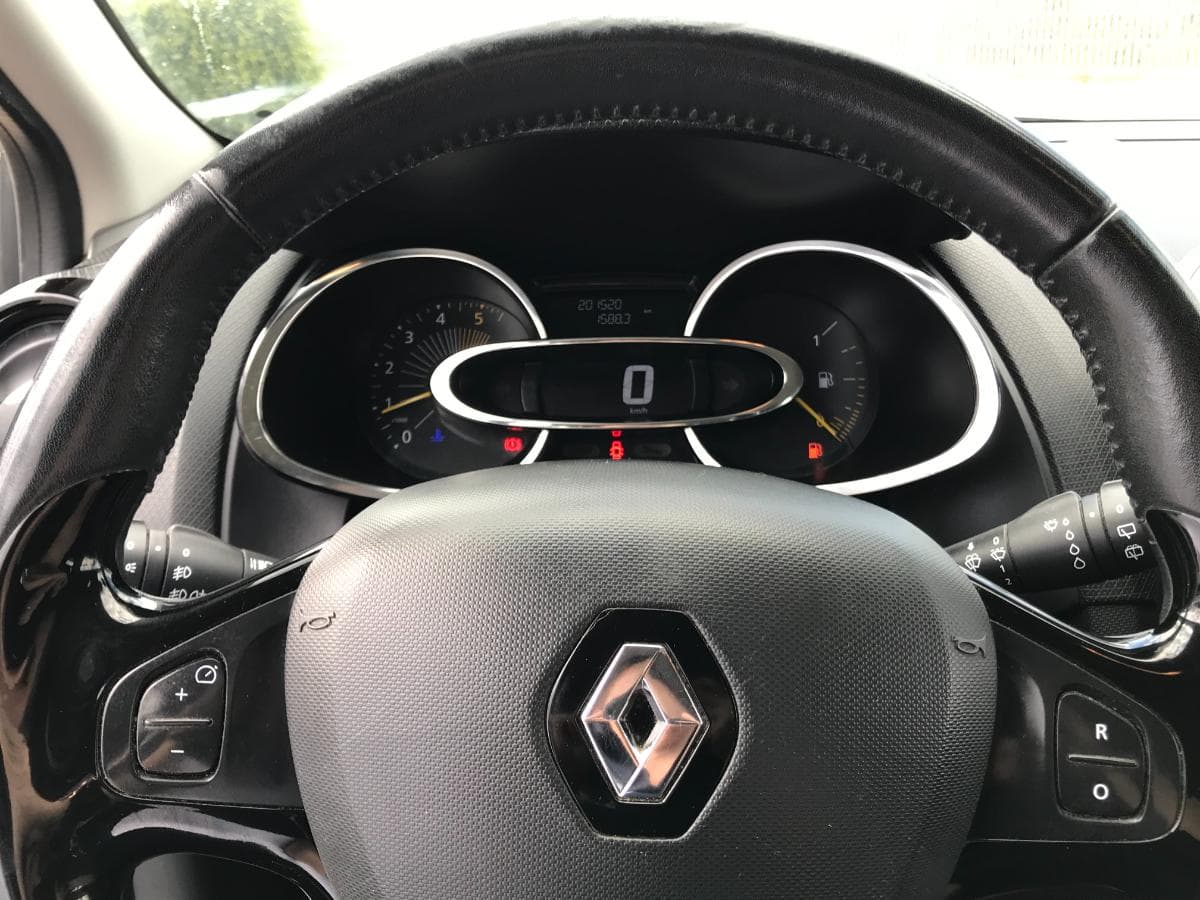 Renault Clio 1.5 DCI · Ano 2014 — imagem 26