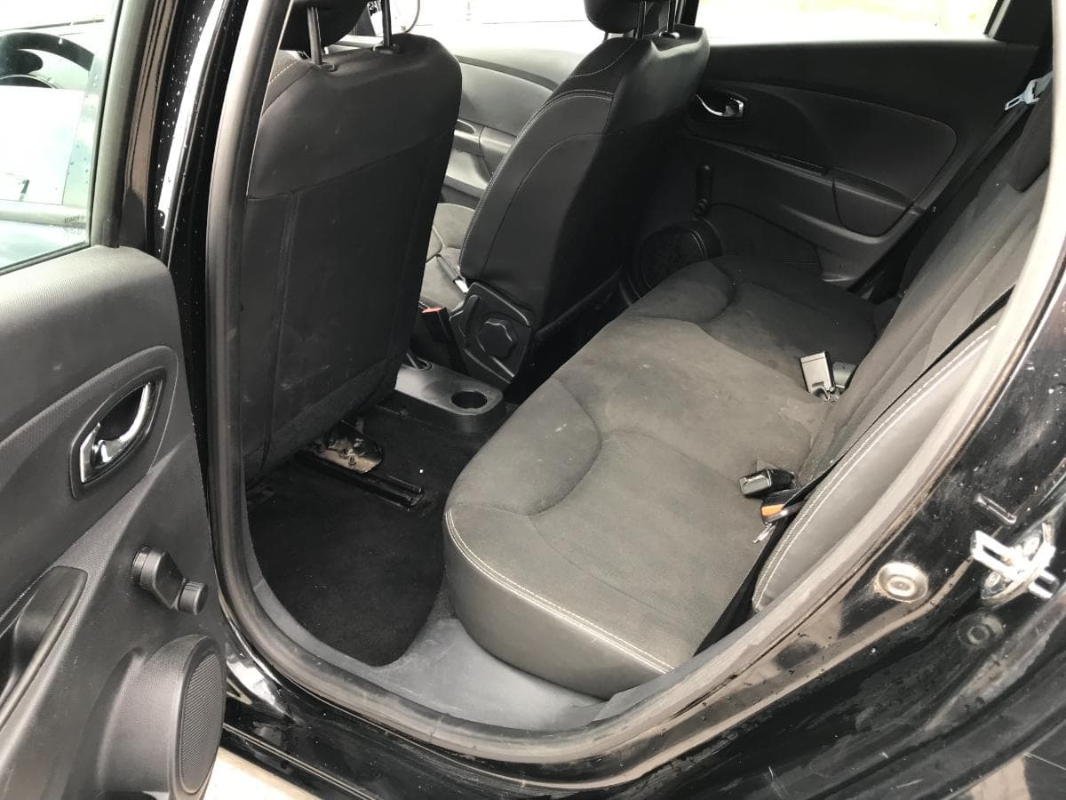 Renault Clio 1.5 DCI · Ano 2014 — imagem 32