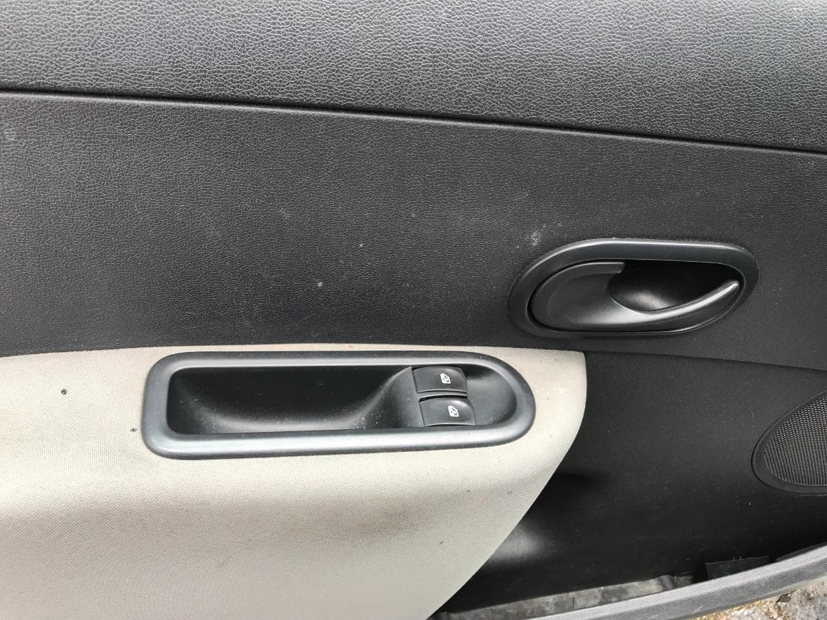 Renault Clio 1.5 DCI · Ano 2009 — imagem 28