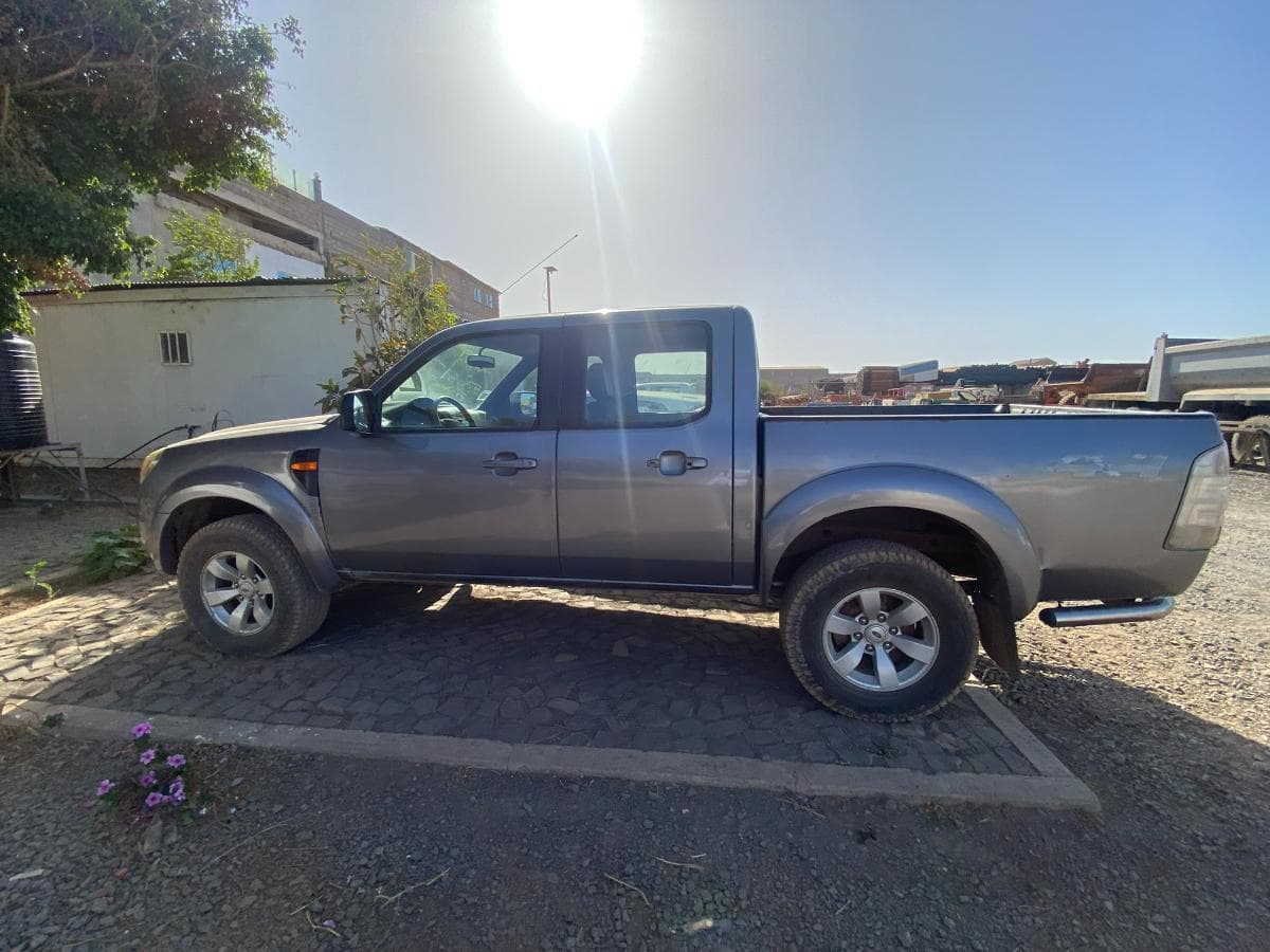 FORD XLT — image 9