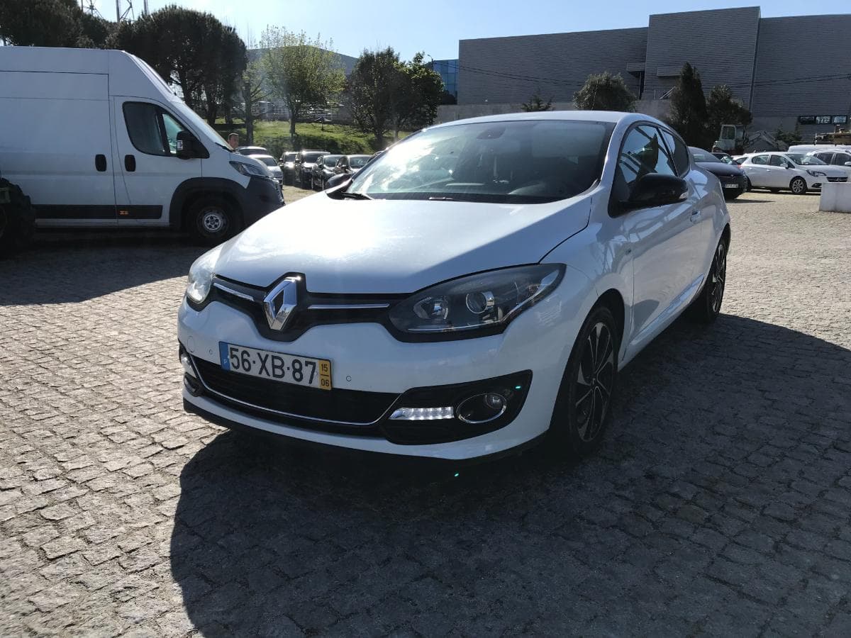 Renault Mégane 1.6 DCI Coupé · Ano 2015 — imagem 5