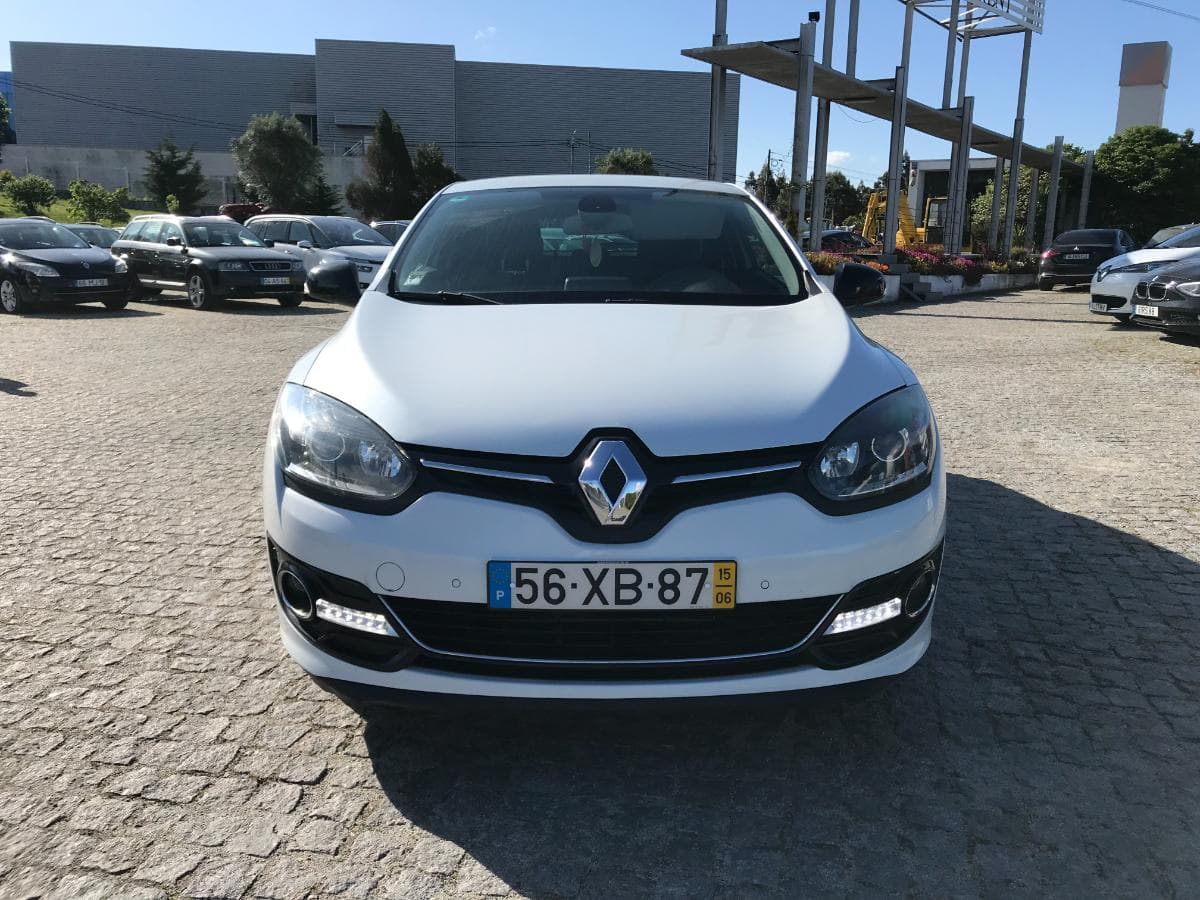 Renault Mégane 1.6 DCI Coupé · Ano 2015 — imagem 2