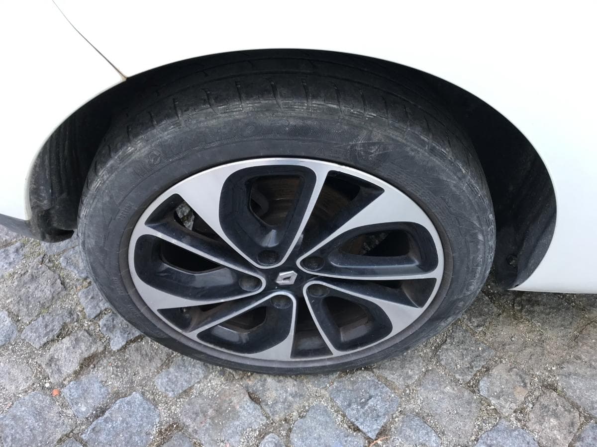 Renault Mégane 1.6 DCI Coupé · Ano 2015 — imagem 12