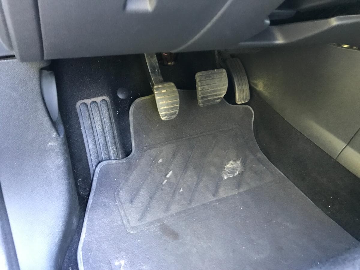 Renault Mégane 1.6 DCI Coupé · Ano 2015 — imagem 18