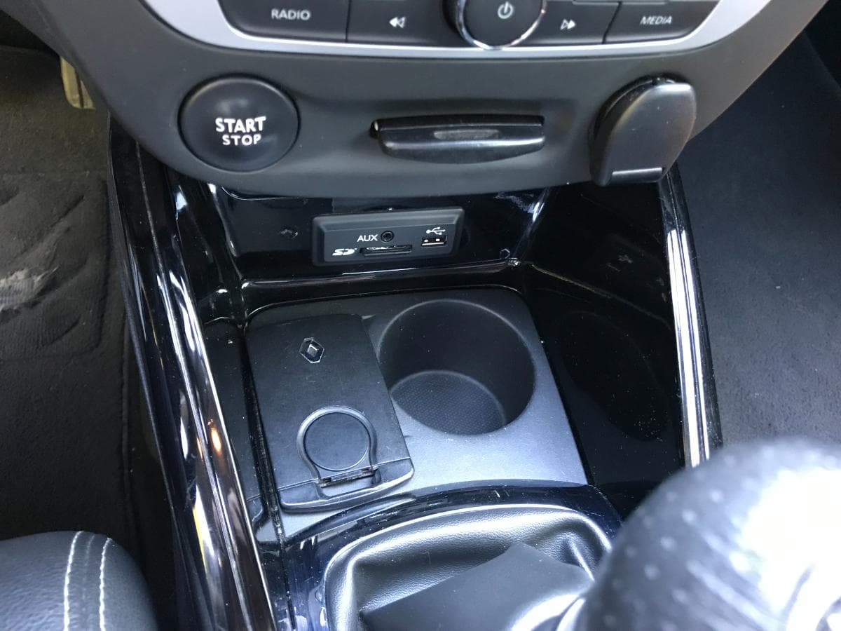 Renault Mégane 1.6 DCI Coupé · Ano 2015 — imagem 22