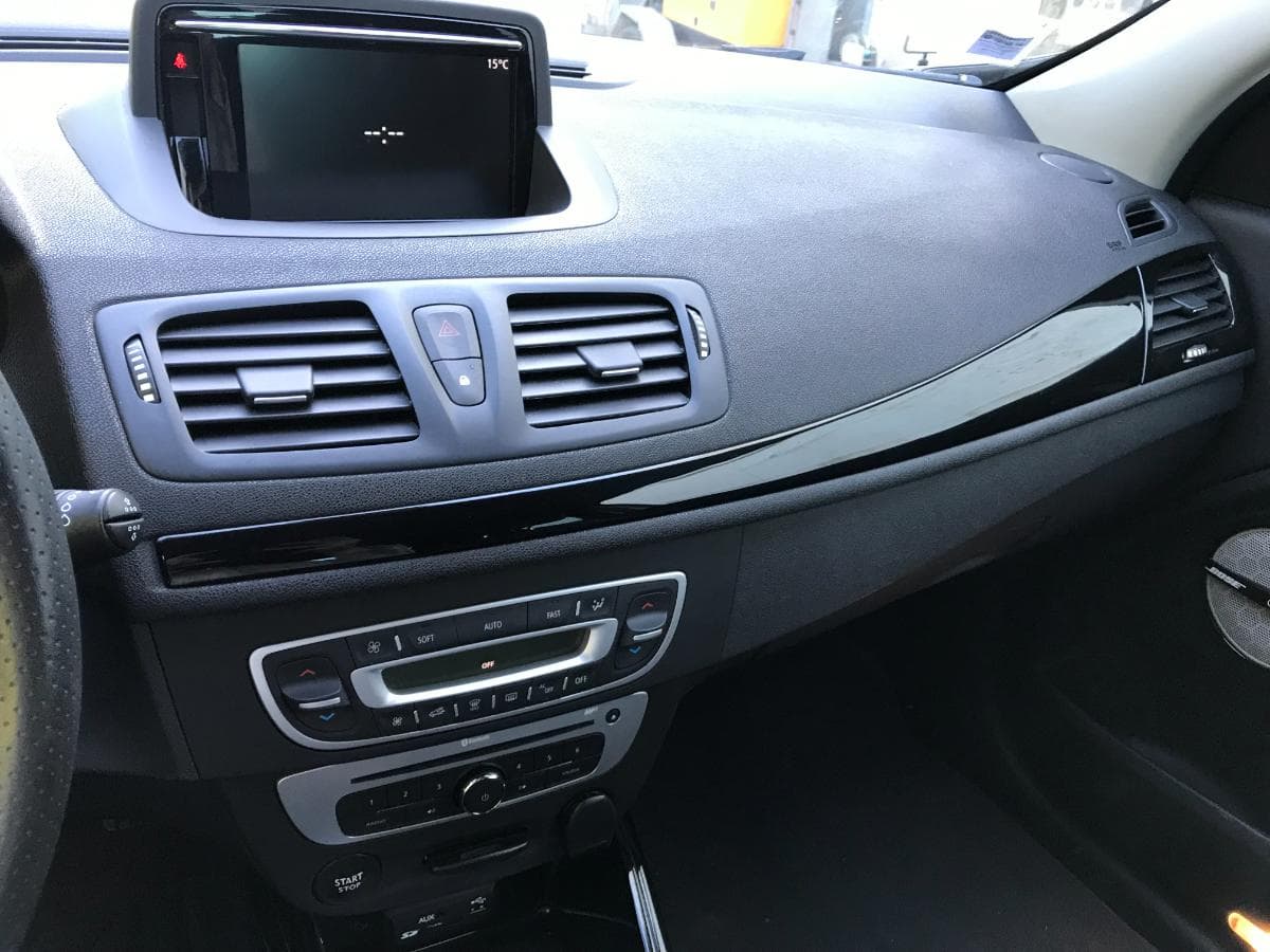 Renault Mégane 1.6 DCI Coupé · Ano 2015 — imagem 25