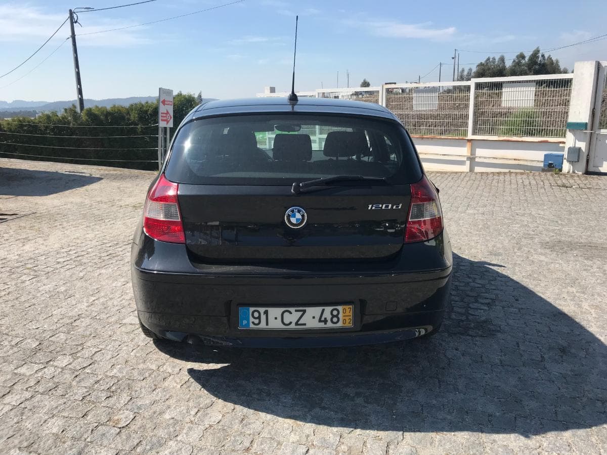 BMW 120D · Ano 2007 — image 7