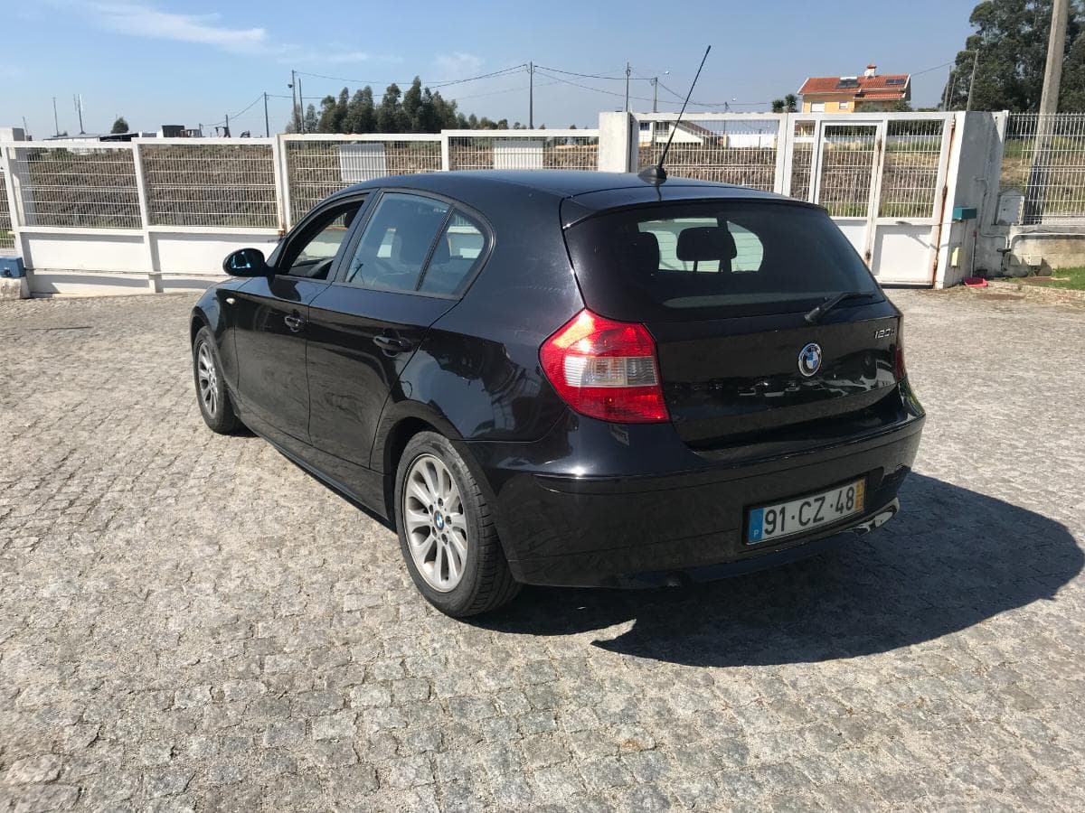BMW 120D · Ano 2007 — image 8