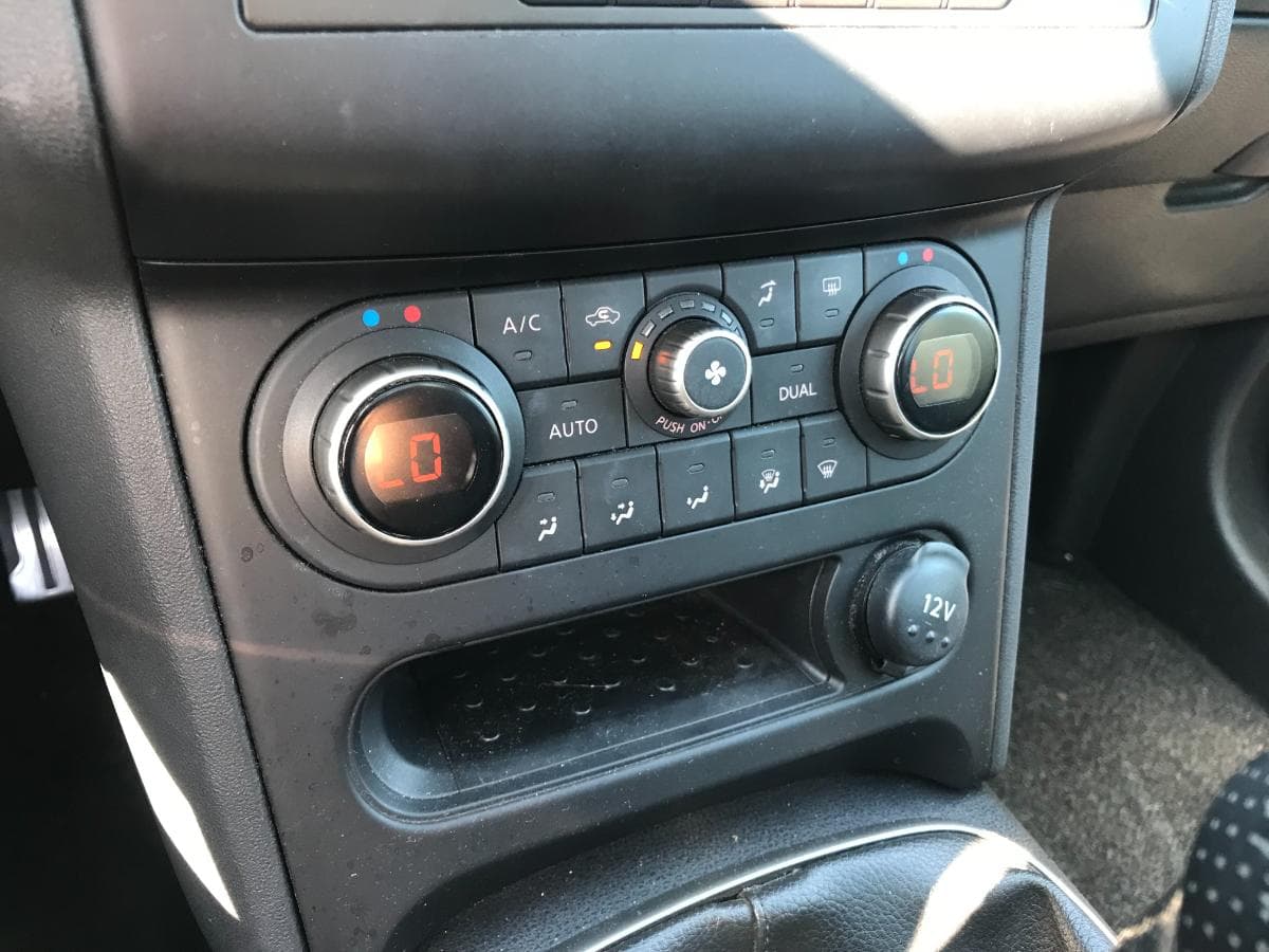 Nissan Qashqai 1.5DCI · Ano 2011 — imagem 25