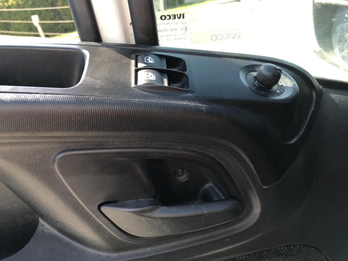 Iveco Daily 35C15 · Ano 2014 — imagem 22