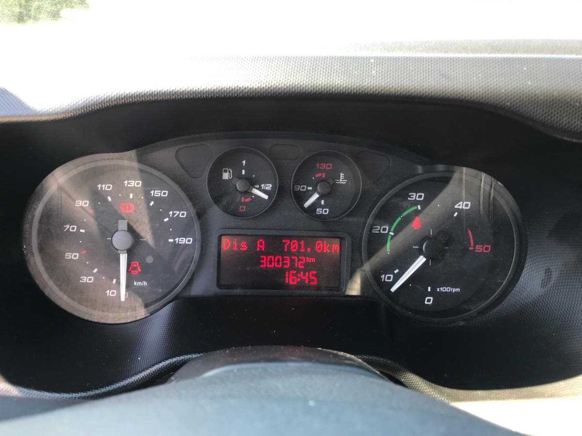 Iveco Daily 35C15 · Ano 2014 — imagem 29
