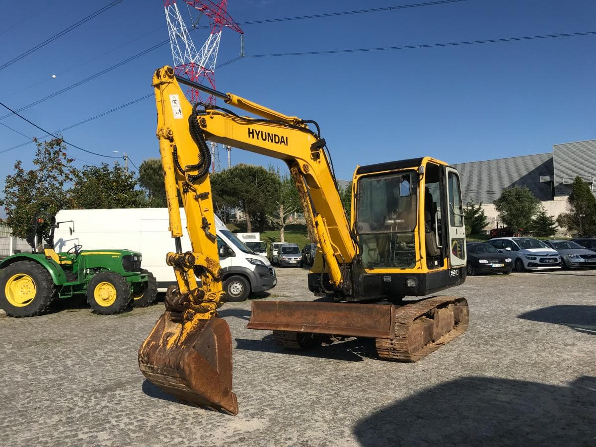 Mini Giratória Hyundai Robex 555-7 — imagem 2