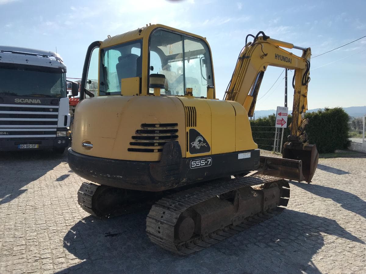 Mini Giratória Hyundai Robex 555-7 — imagem 4