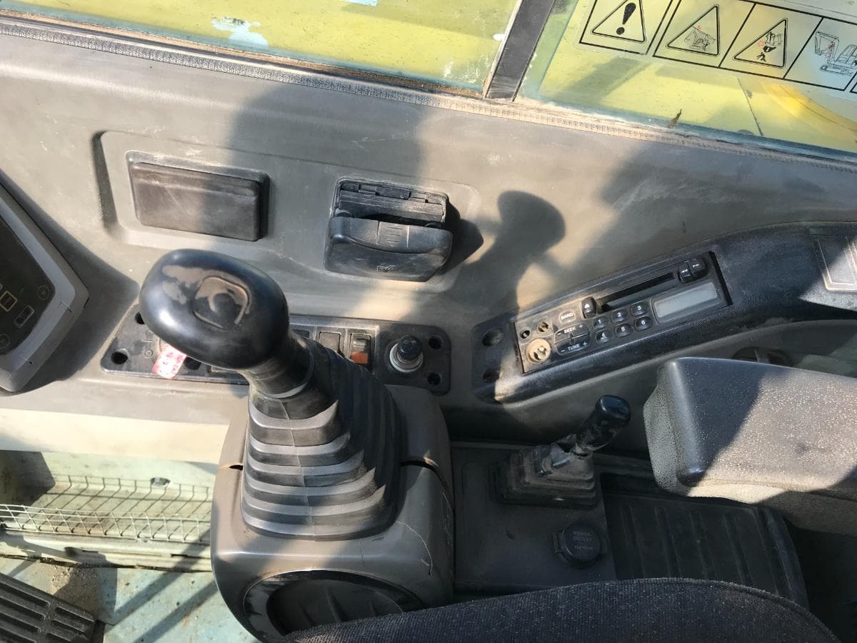 Mini Giratória Hyundai Robex 555-7 — imagem 10