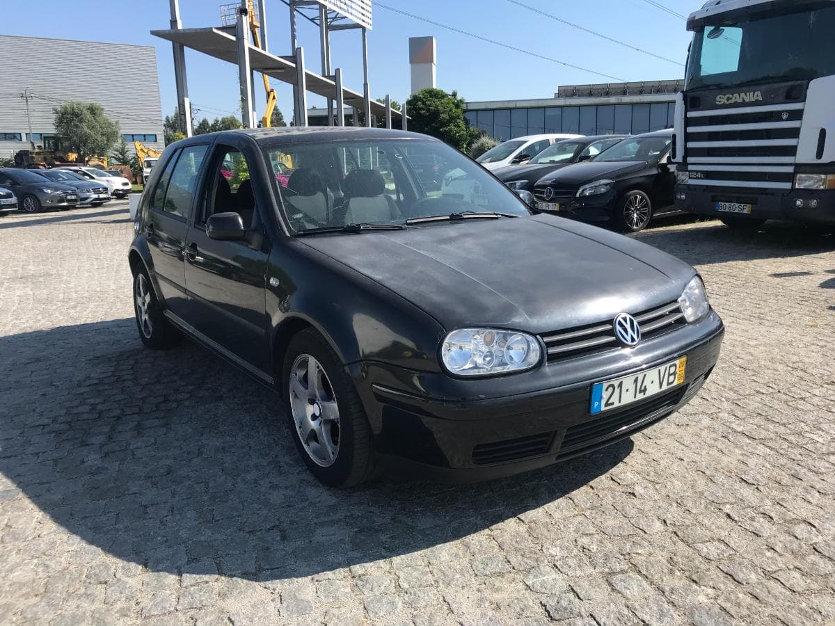 Volkswagen Golf 1.9TDI · Ano 2000 — imagem 1