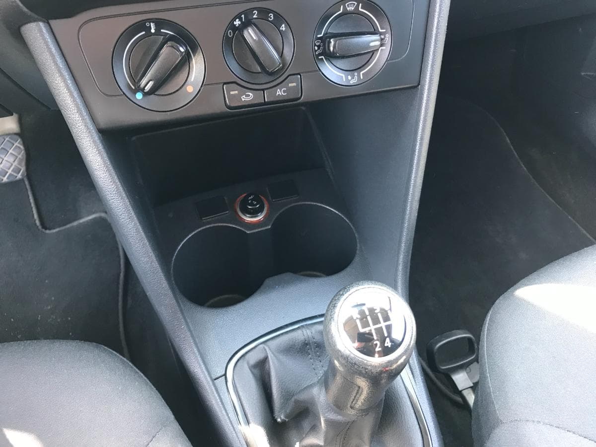 Volkswagen Polo 1.2 TDI · Ano 2011 — imagem 18