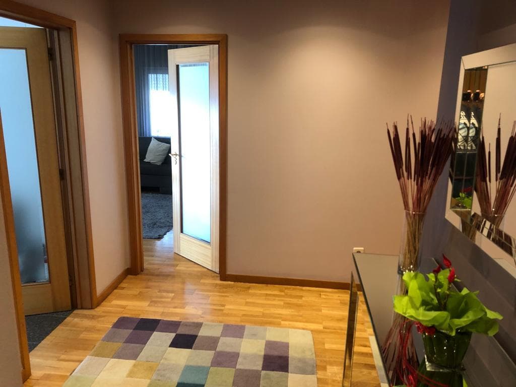 Apartamento T3 com Garagem  · Vila Nova de Gaia — image 6