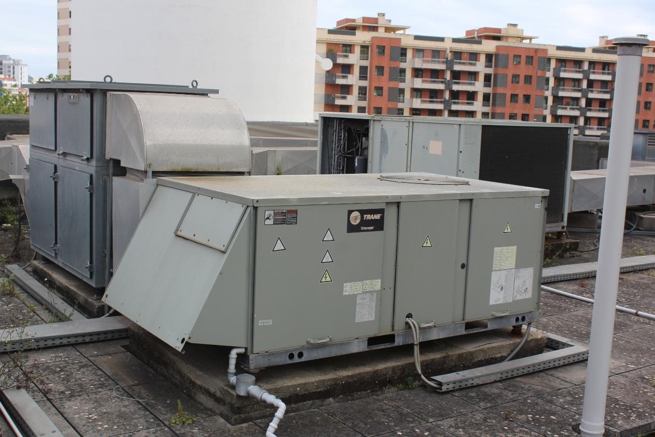 Sistema AVAC + Ventiladores — image 1