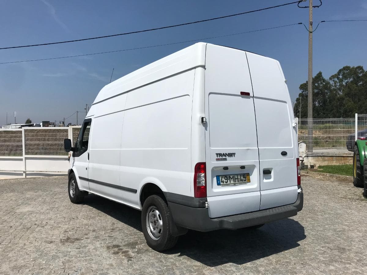 Ford Transit 350L · Ano 2011 — imagem 6