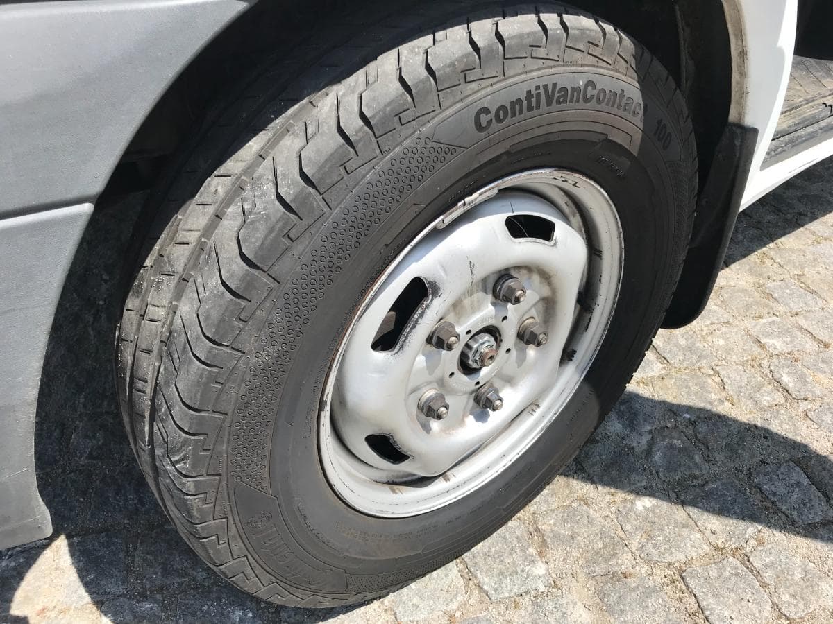 Ford Transit 350L · Ano 2011 — imagem 16