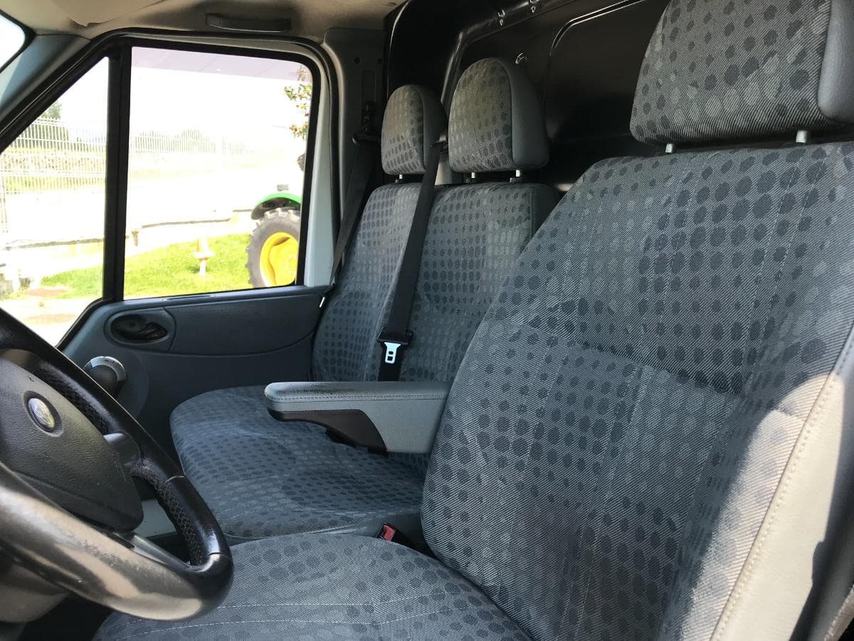 Ford Transit 350L · Ano 2011 — imagem 27