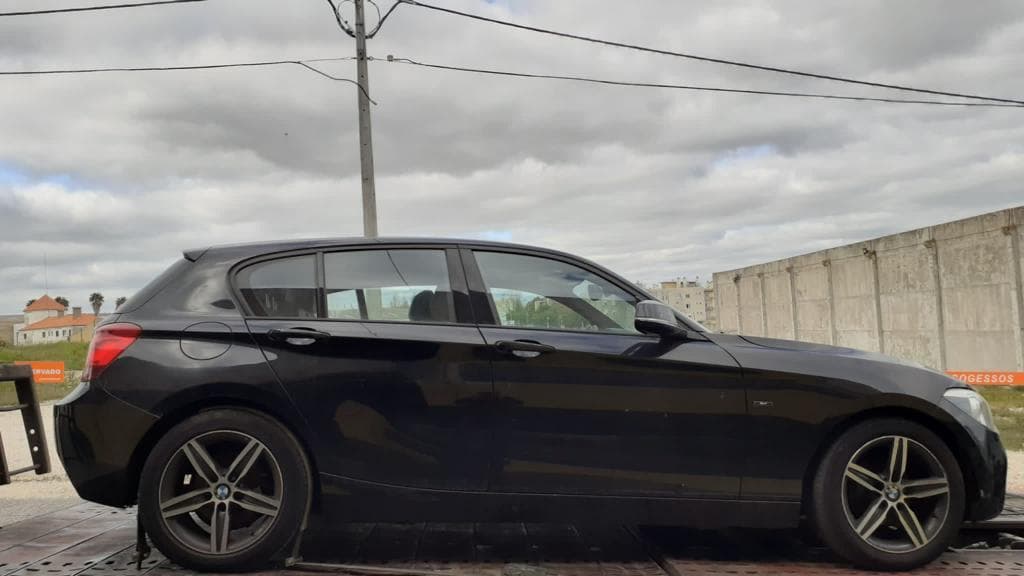 BMW 116D · Ano 2013 — imagem 4
