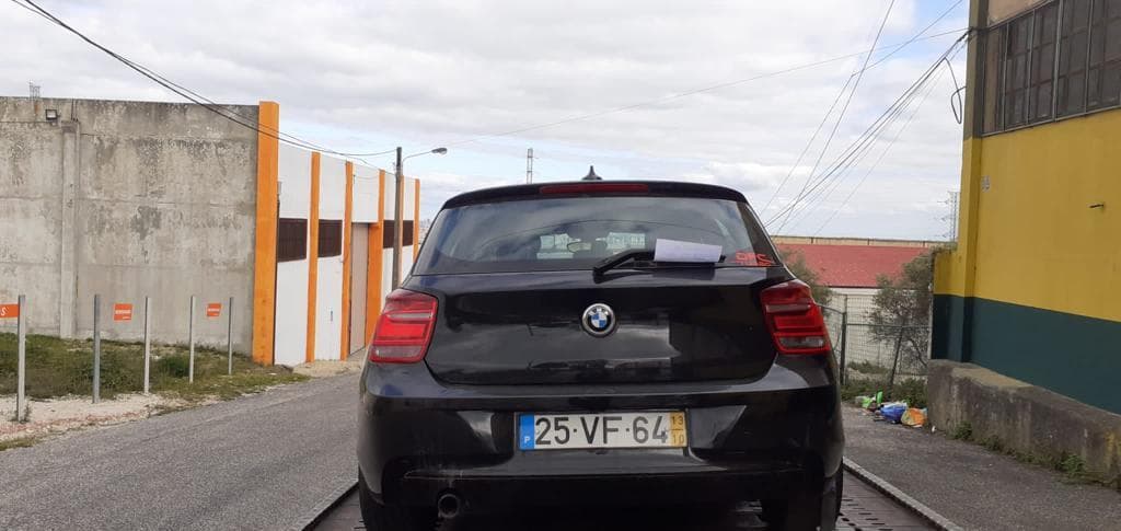 BMW 116D · Ano 2013 — imagem 5