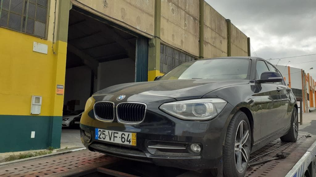 BMW 116D · Ano 2013 — imagem 7