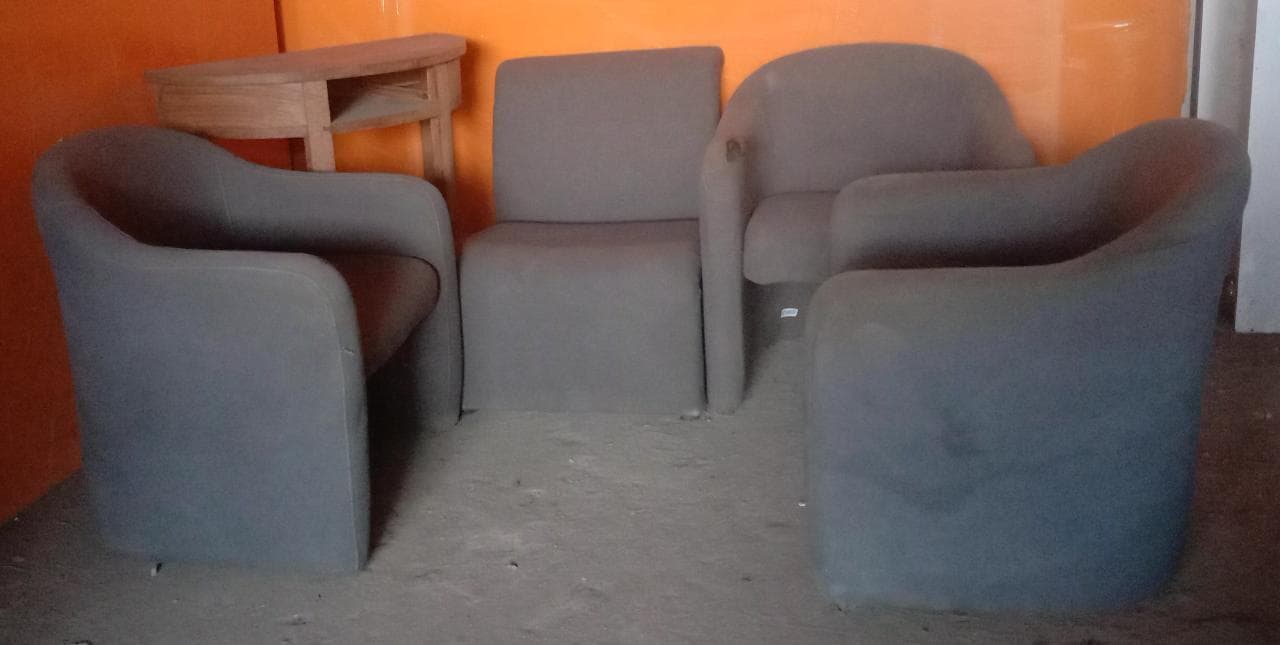 Mobiliário de escritório ·