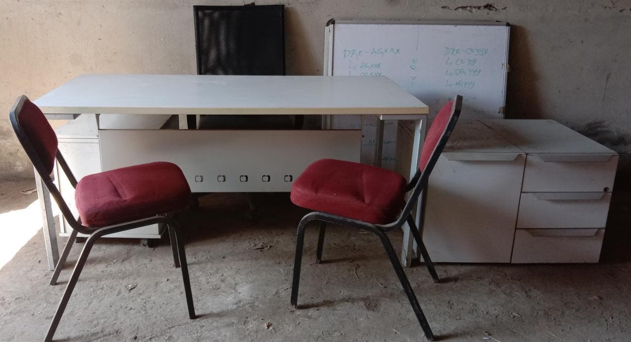 Mobiliário de escritório · — imagen 1