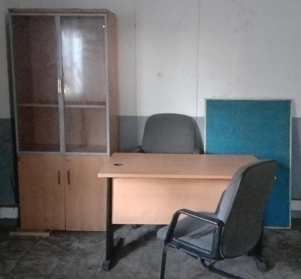 Mobiliário de escritório · — imagem 1