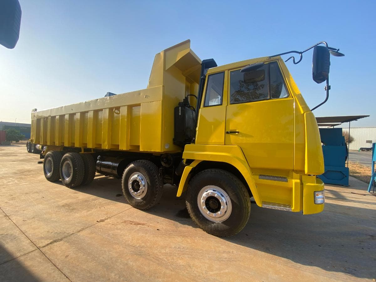 Camião basculante (38 Ton.) · Viana, Luanda. — imagem 6