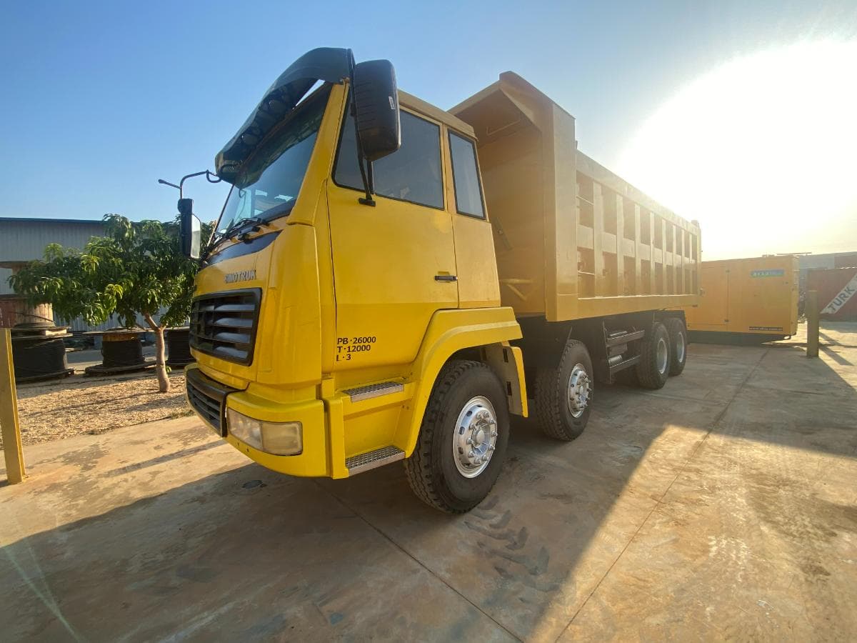 Camião basculante (38 Ton.) · Viana, Luanda. — imagem 3